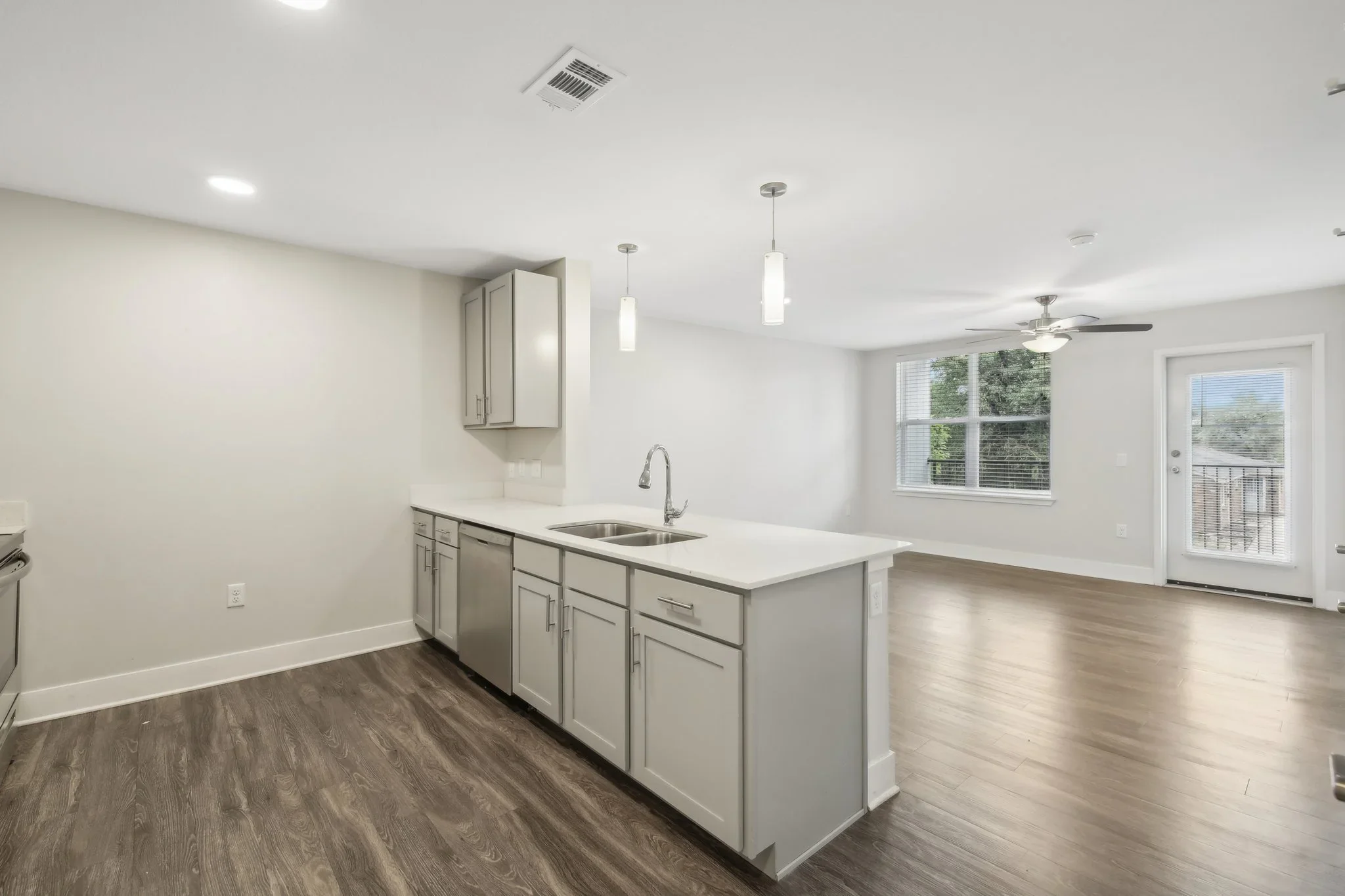 Residences at Hoffman gallery image